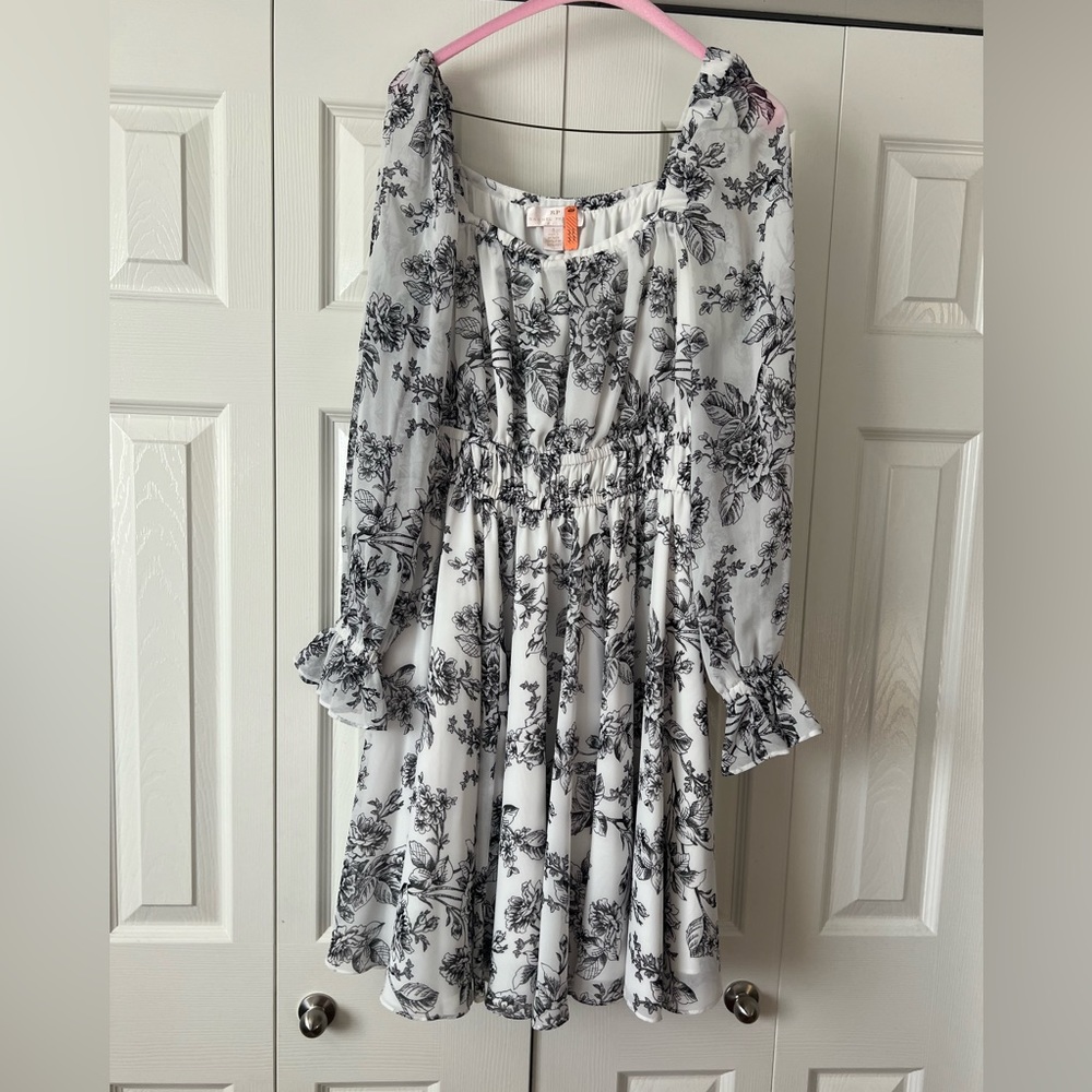 Rachel Parcell White and Black Floral Dress